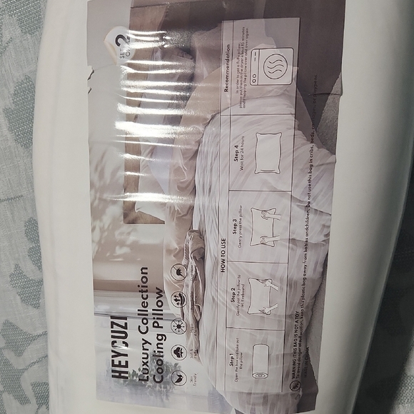 Heycuzi Other - Heycuzi Luxury Cooling‎ Pillow